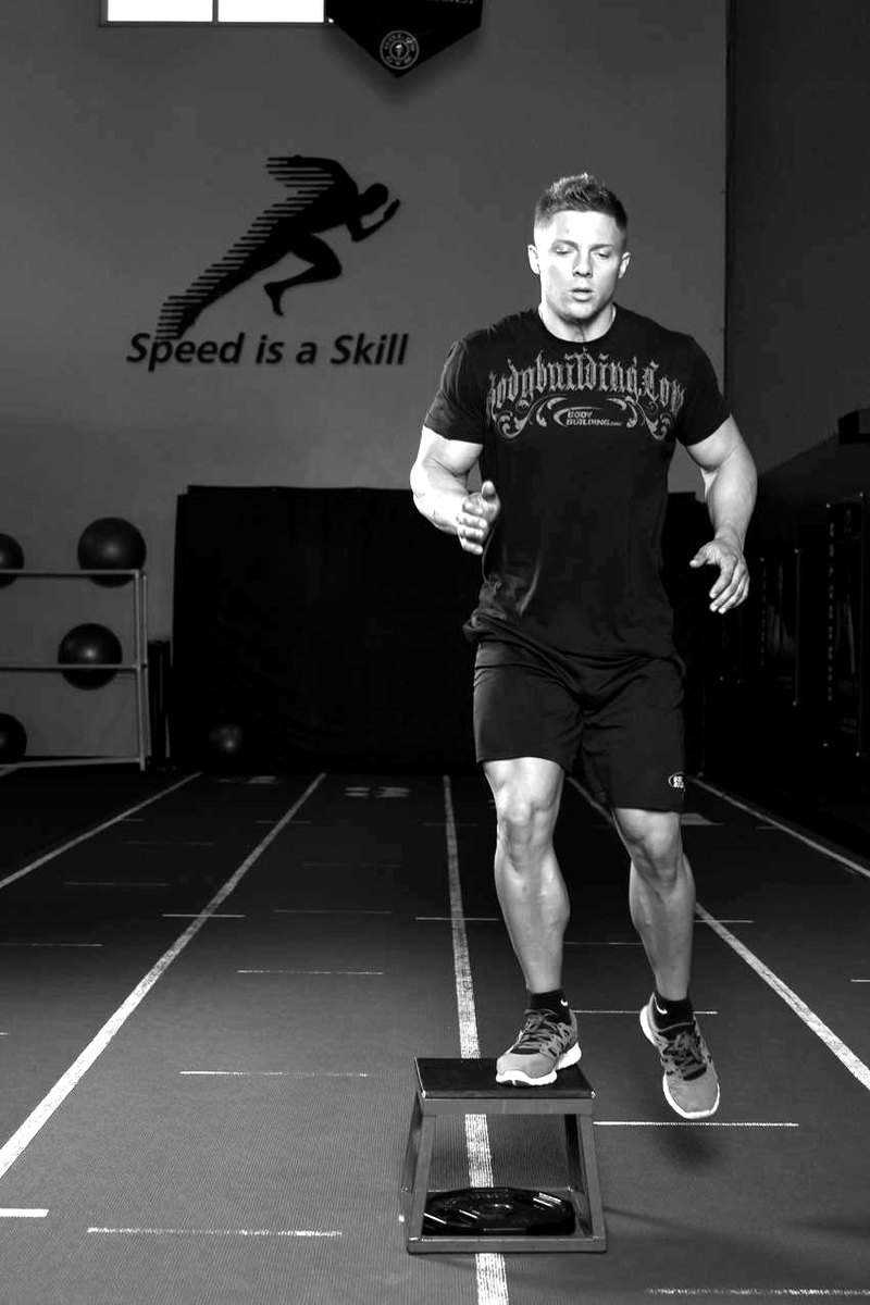 Side to Side Box Shuffle — end position demonstration photo
