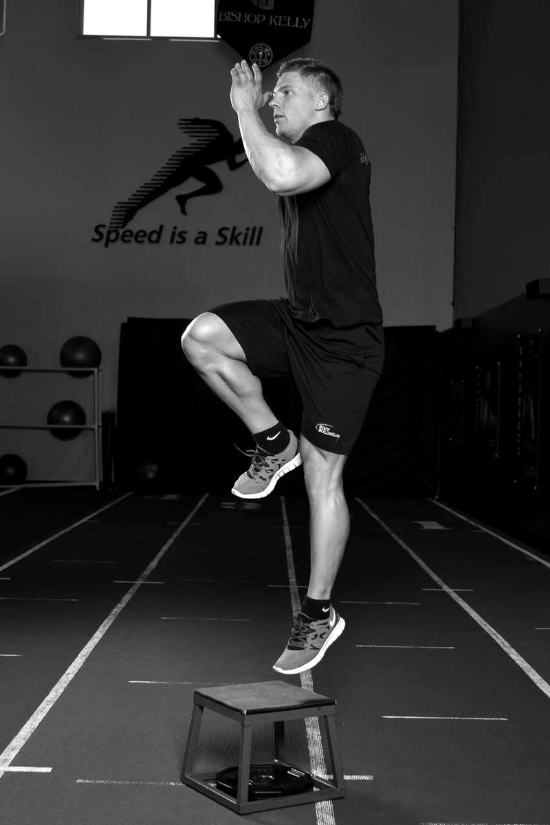 Single Leg Push-off — end position demonstration photo