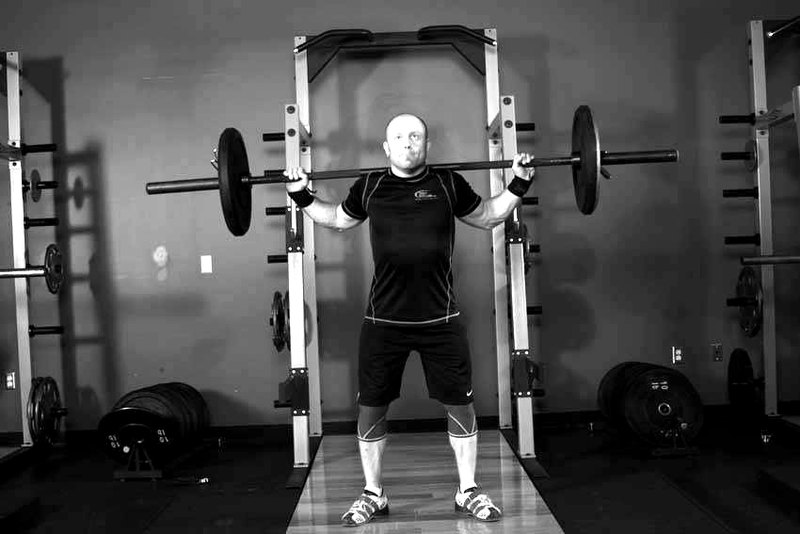 Snatch Balance — start position demonstration photo
