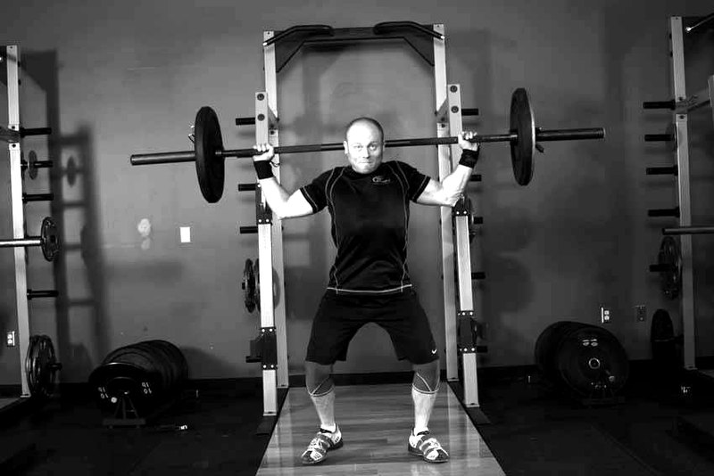 Snatch Balance — end position demonstration photo