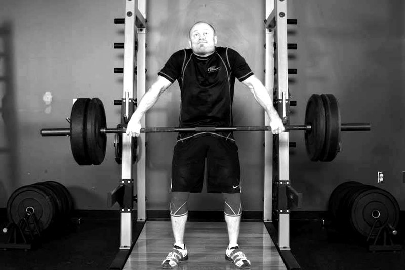 Snatch Shrug — end position demonstration photo