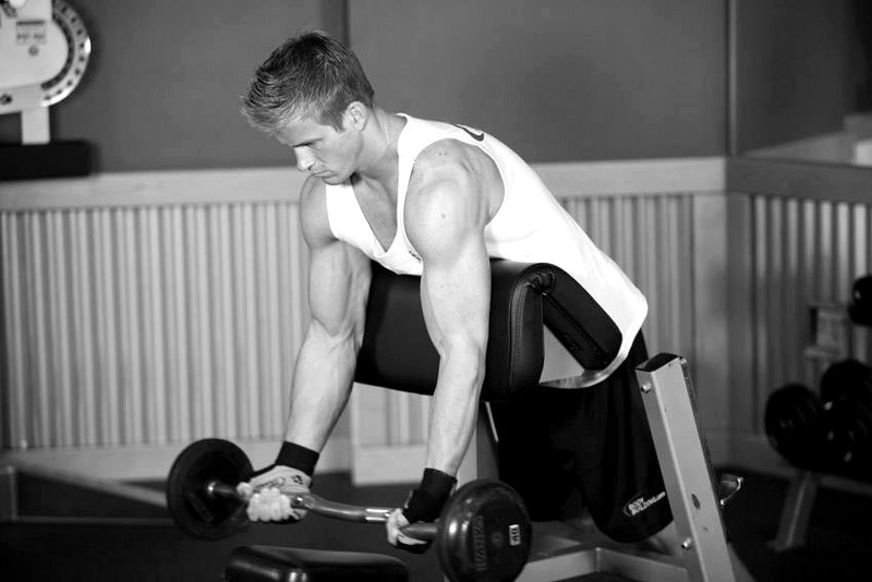 Spider Curl — start position demonstration photo