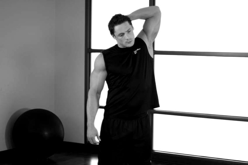 Standing Lateral Stretch — start position demonstration photo