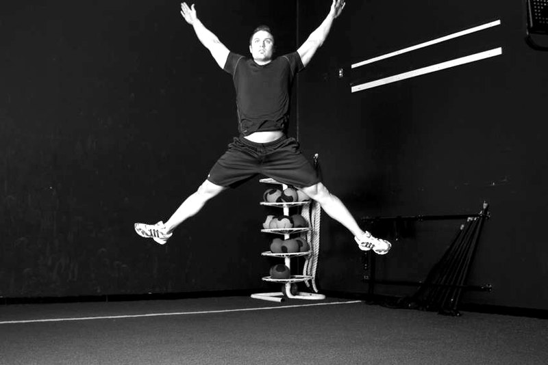 Star Jump — end position demonstration photo