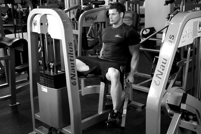 Thigh Abductor — end position demonstration photo