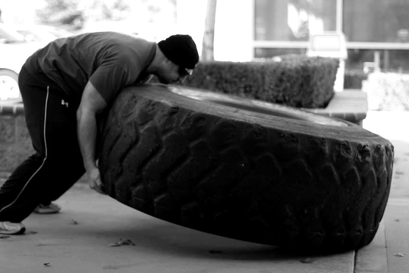 Tire Flip — end position demonstration photo