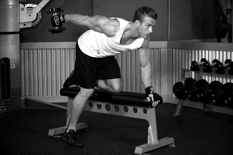 Tricep Dumbbell Kickback — start position demonstration photo