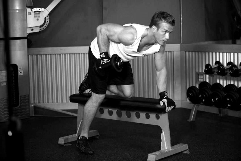 Tricep Dumbbell Kickback — end position demonstration photo