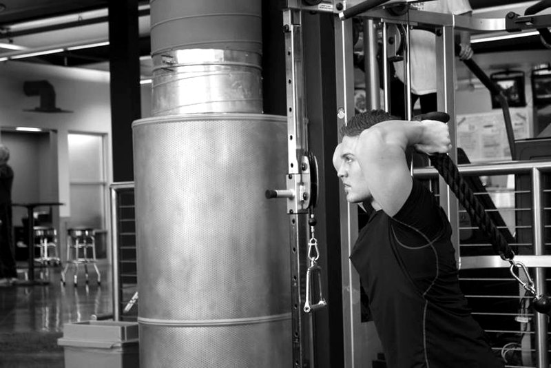 Triceps Overhead Extension with Rope — start position demonstration photo