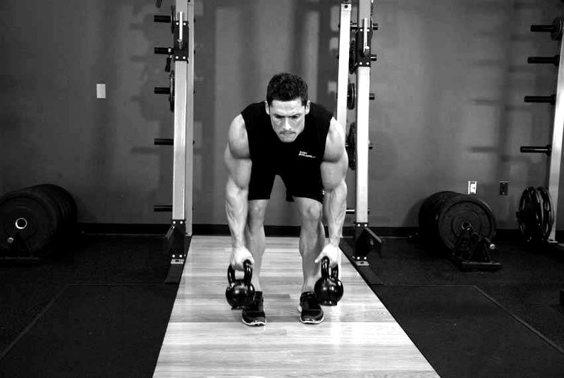 Two-Arm Kettlebell Row — start position demonstration photo