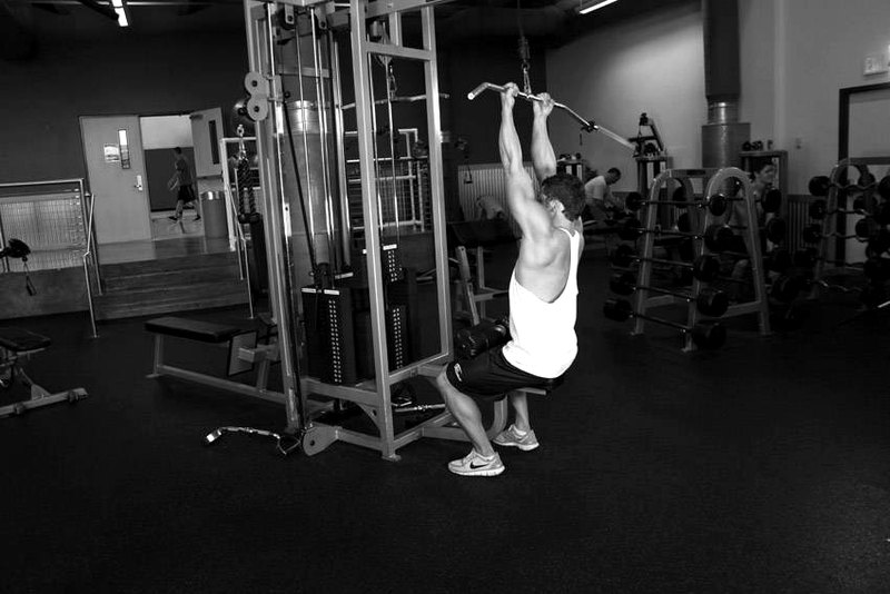 Underhand Cable Pulldowns — start position demonstration photo