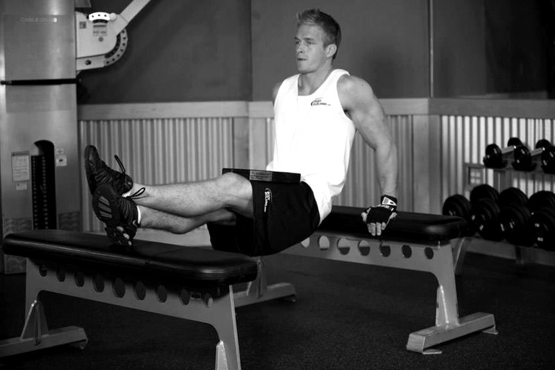 Weighted Bench Dip — start position demonstration photo