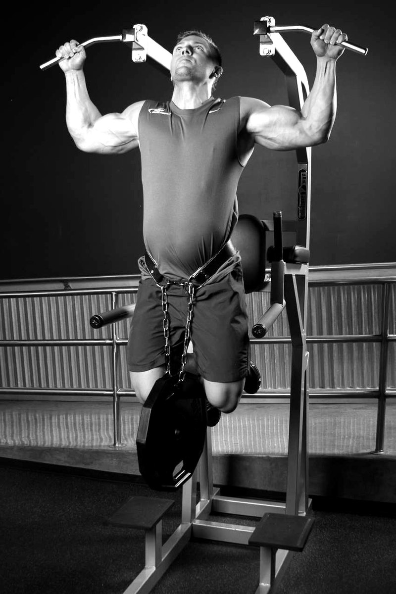 Weighted Pull Ups — end position demonstration photo