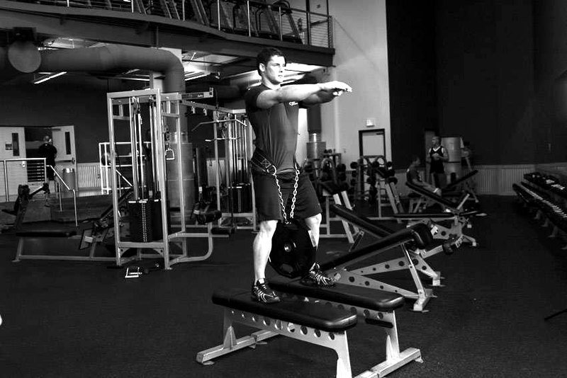 Weighted Squat — start position demonstration photo