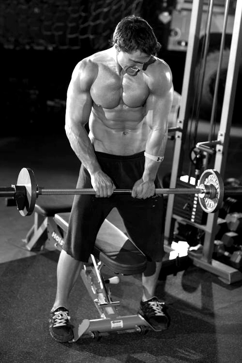 Wrist Rotations with Straight Bar — end position demonstration photo